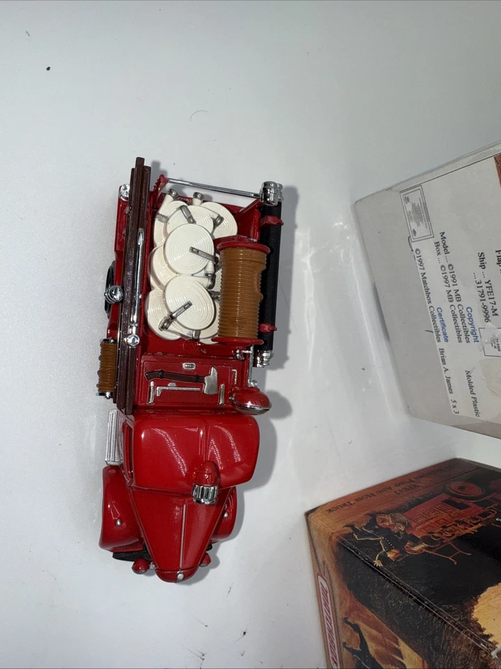 MATCHBOX Fire Engine Series 1939 Bedford Pump & Hose FIRE Truck YFE17-M - Image 3 of 4