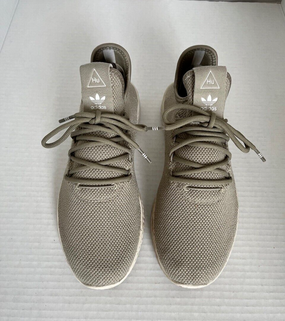 pharrell williams tennis hu beige