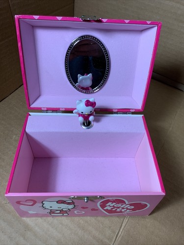 2008 FAB Starpoint Sanrio Hello Kitty Keepsake jewelry Box Chest ~ 6" x 4" x 4" - Picture 9 of 13