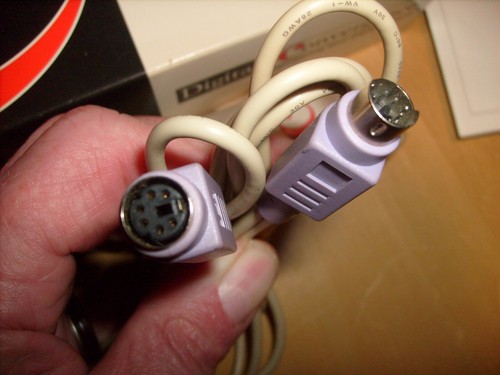 CRQ CueCat Barcode Optical Scanner Mouse With Computer Discs - Picture 10 of 10
