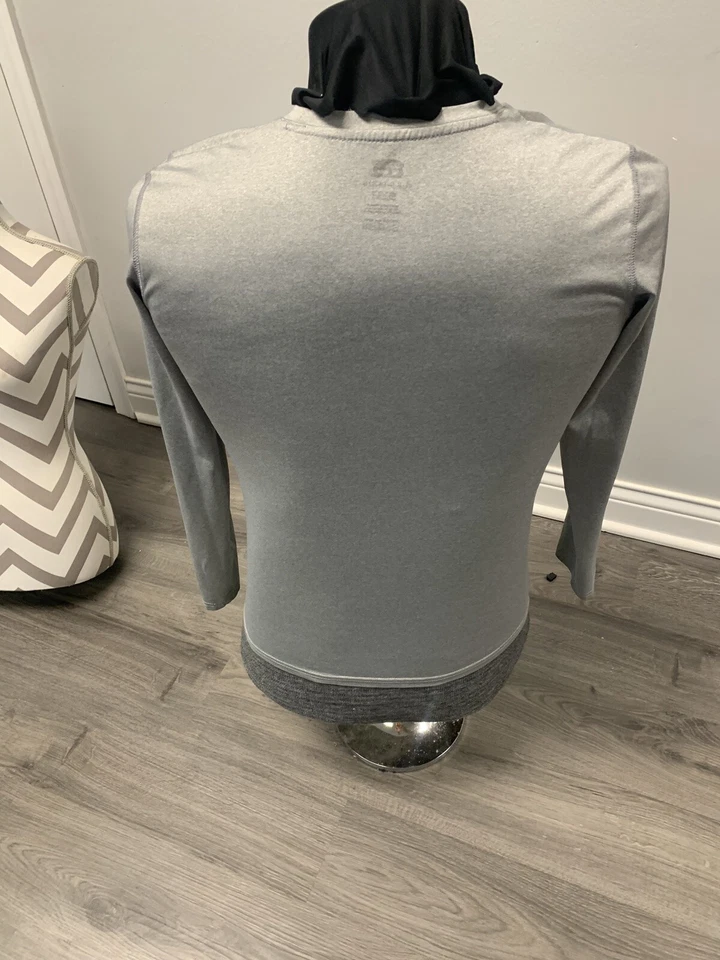 Notre Dame Youth Large Long Sleeve Shirt Heat Gear - Image 3 of 4