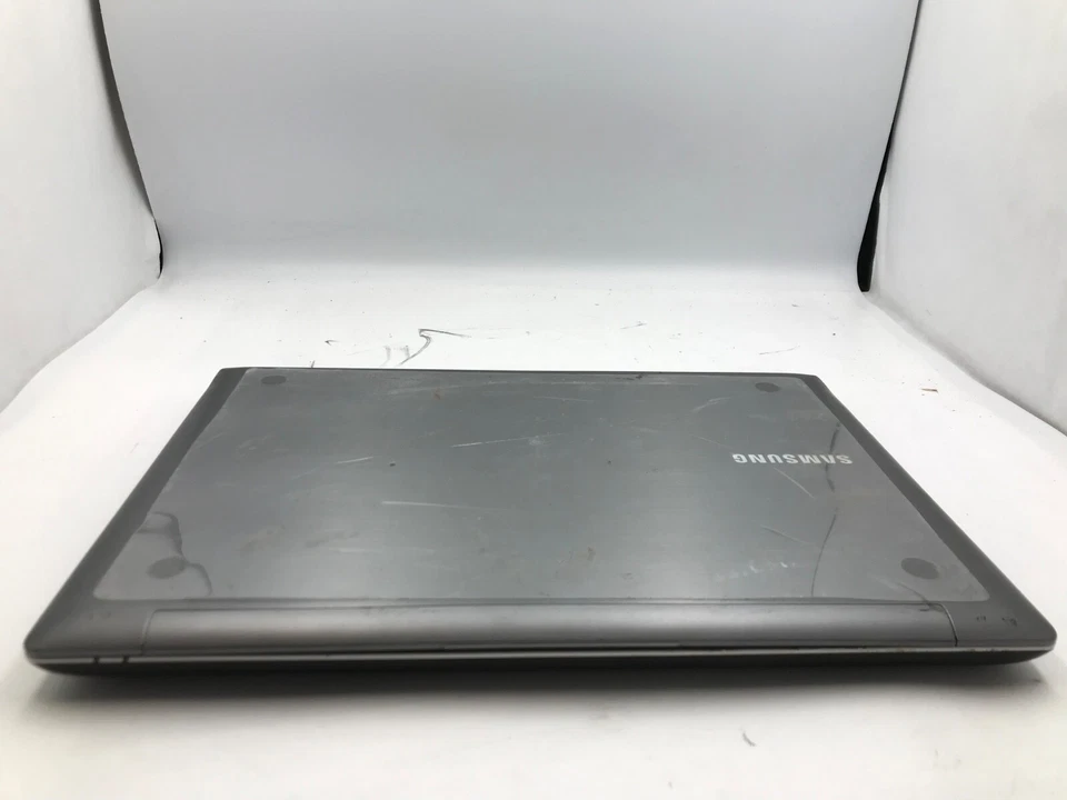 三星 QX411 14 英寸笔记本电脑英特尔酷睿 i5-2410M NVIDIA Optimus 6Gb RAM 无硬盘- MZ — 第 2/4 张图片