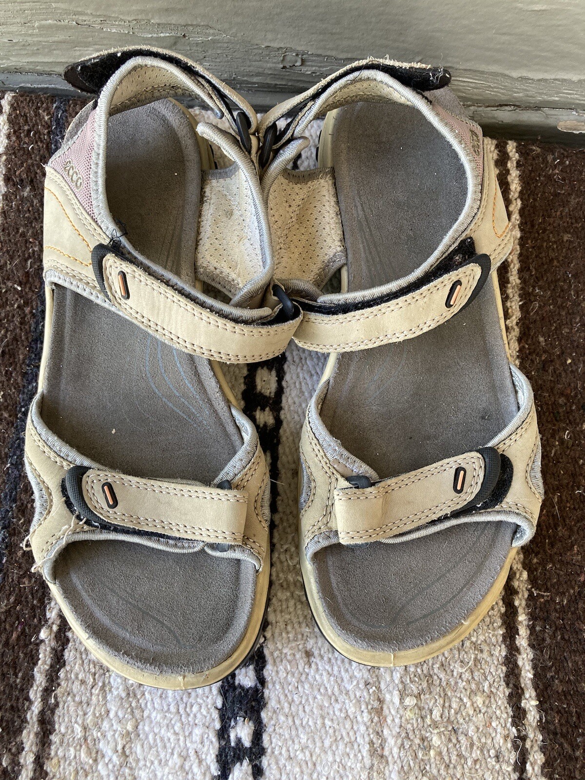 ecco tan sandals