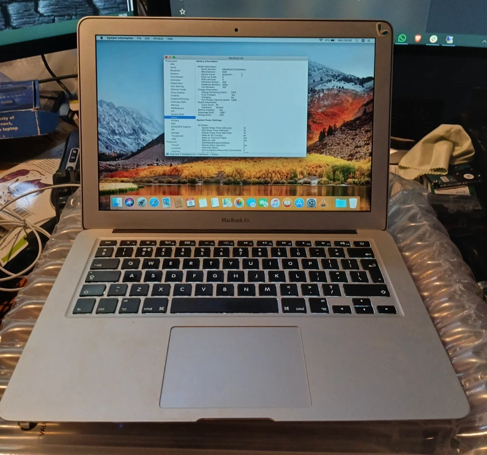 Apple MacBook Air 13-inch A1369 EMC 2469  i5, 4GB, 256 SSD, Good battery! - Image 2 of 4