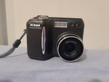 Nikon COOLPIX 885 Compact Camera 8-24mm f/2.8-4.9 Zoom Lens Black USB Flash