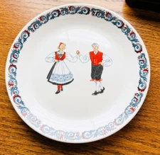 Hardanger Dancers by Figgjo Norway Salad/Dessert Plate 8"