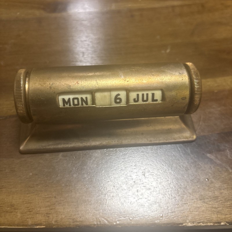 Vintage Nichols Products CO USA pat.1946 Brass Drum Perpetual Calendar Desk Date
