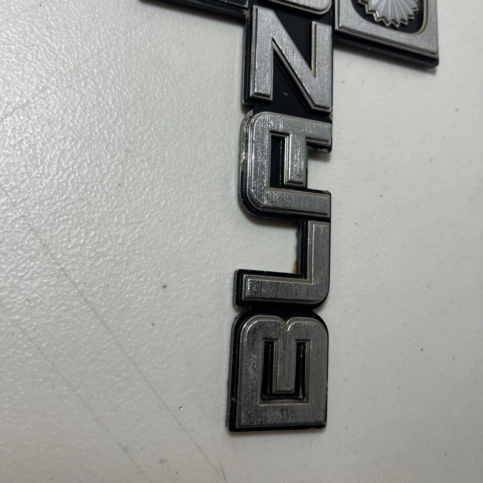 复古 OEM K-5 BLAZER EMBLEM-1981-1987 雪佛兰/雪佛兰卡车 GM 挡泥板徽章 — 第 4/4 张图片