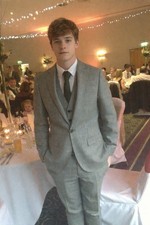 Moss Bros Grey Check Suit 36s / 30s Trousers