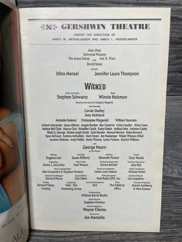 WICKED, PLAYBILL, AUGUST 2004, GERSHWIN THEATRE - Picture 3 of 7