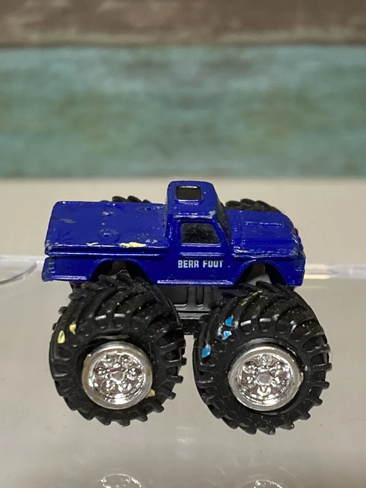 Funrise 1989 Bear Foot micro Car Truck Blue Vtg Toy Monster Truck - Image 3 of 4