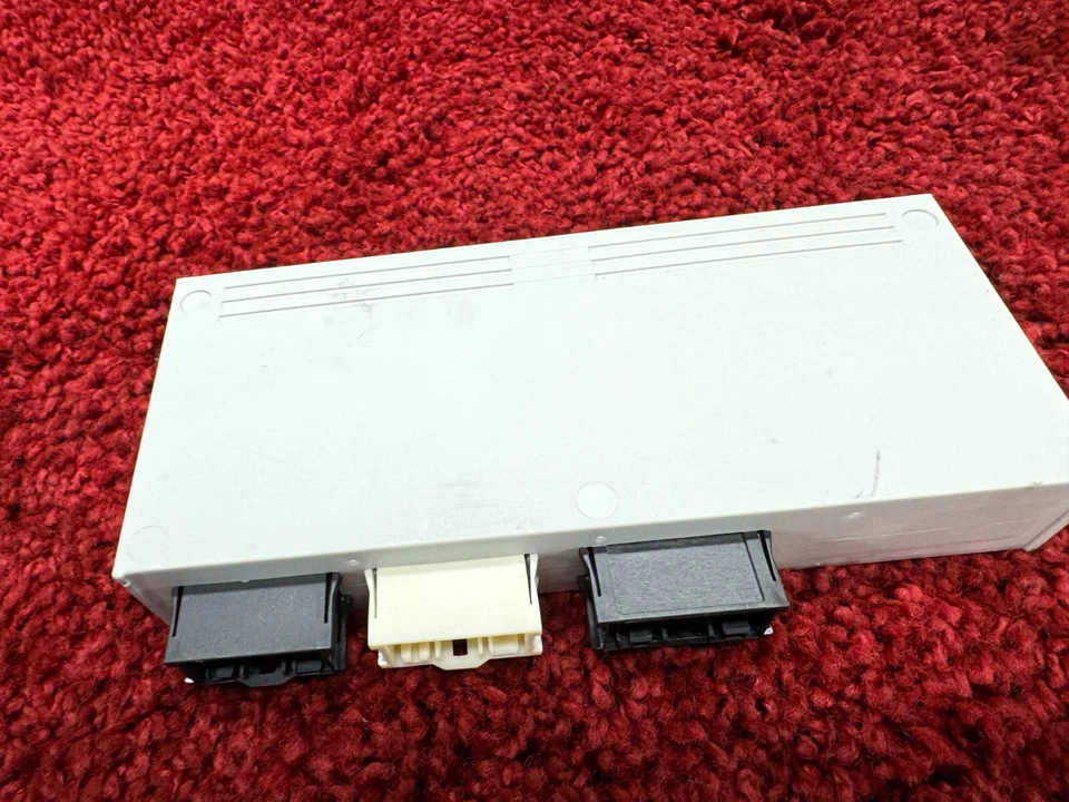 BMW F01 F10 F07 F25 F26 МОДУЛЬ УПРАВЛЕНИЯ КРЫШКОЙ БАГАЖНИКА ЗАДНЕЙ ДВЕРИ ОТ ОРИГИНАЛЬНОГО ПРОИЗВОДИТЕЛЯ 104K - Изображение 4 из 4