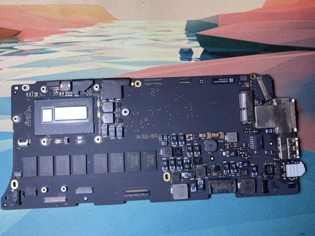 Apple 820-3536-A MacBook Pro 13 4GB Logic Board M11 | Compra online en
