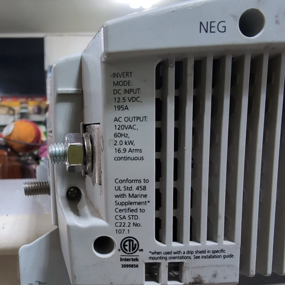 XANTREX 806-2055 Freedom HF 2055 Inverter Charger - 120VAC 55A 12VDC - Image 2 of 4