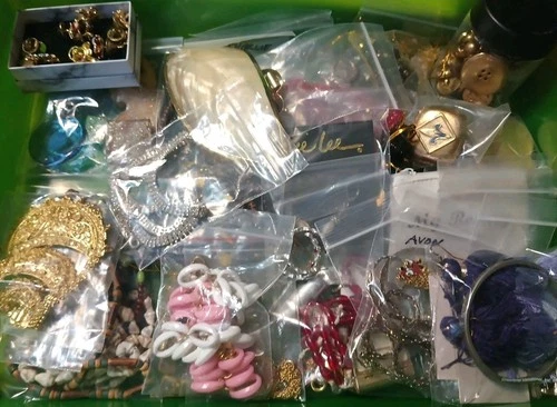 Vintage Costume Jewelry Lot Mixed Variety Branded Unbranded 100+ Items