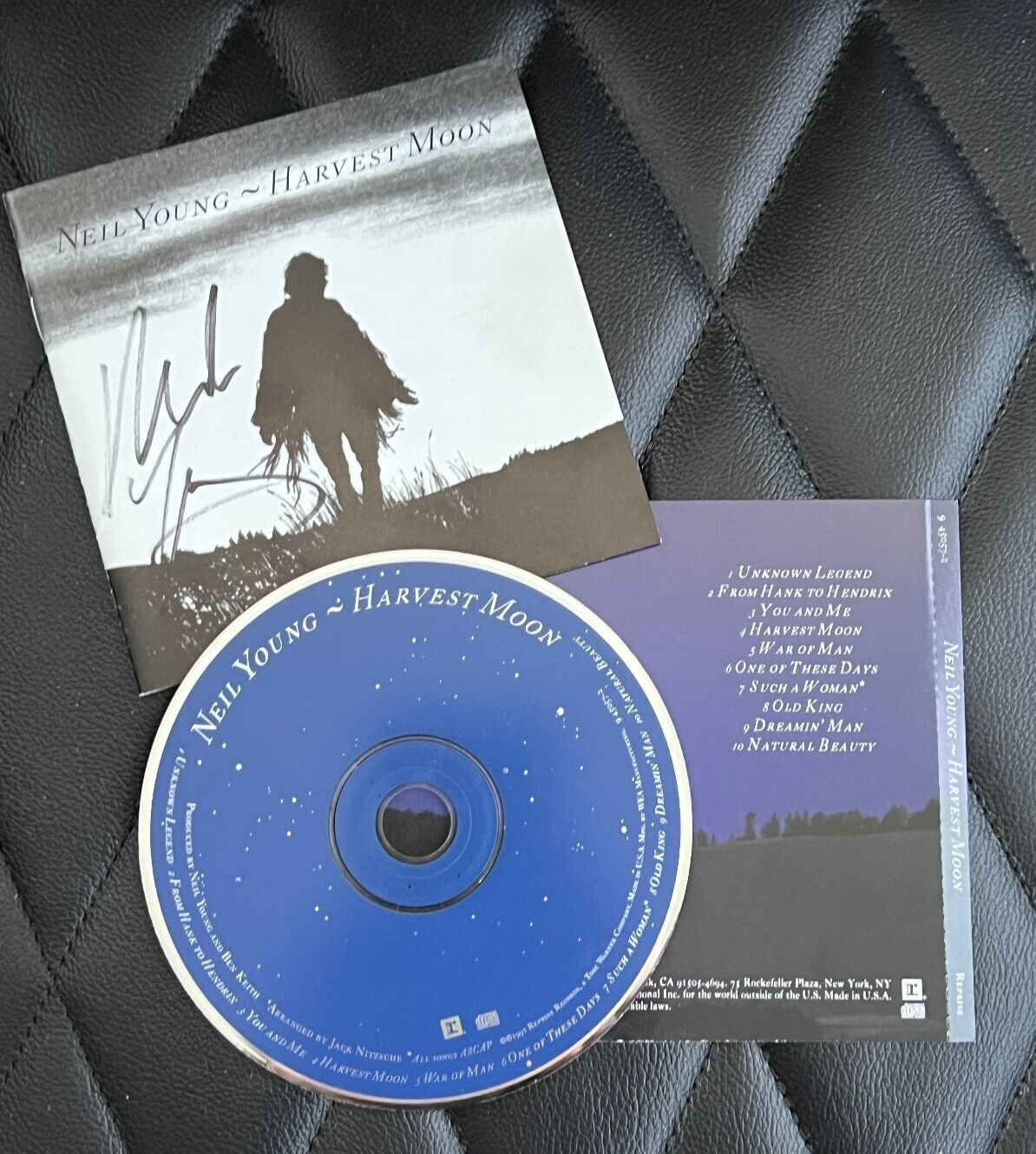 NEIL YOUNG SIGNED CD - HARVEST MOON AUTOGRAPHED! kwd: lp dvd vinyl tour ...