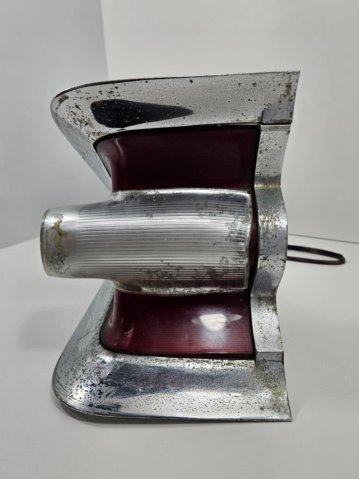 1959 Mercury TAIL LIGHT MRST-59 Monterey Montclair Voyager Commuter -LEFT- SKU#1 - Imagem 4 de 4