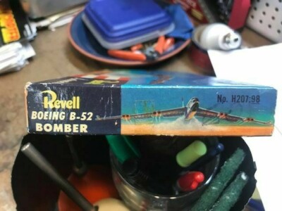 Vintage Revell B-52 Stratofortress..Kit H-207