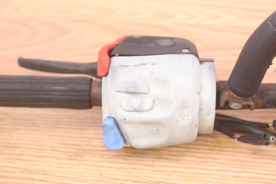 Manillar Polaris RMK 800 RMK800 2001 con controles y cilindro maestro Foto 3 de 4