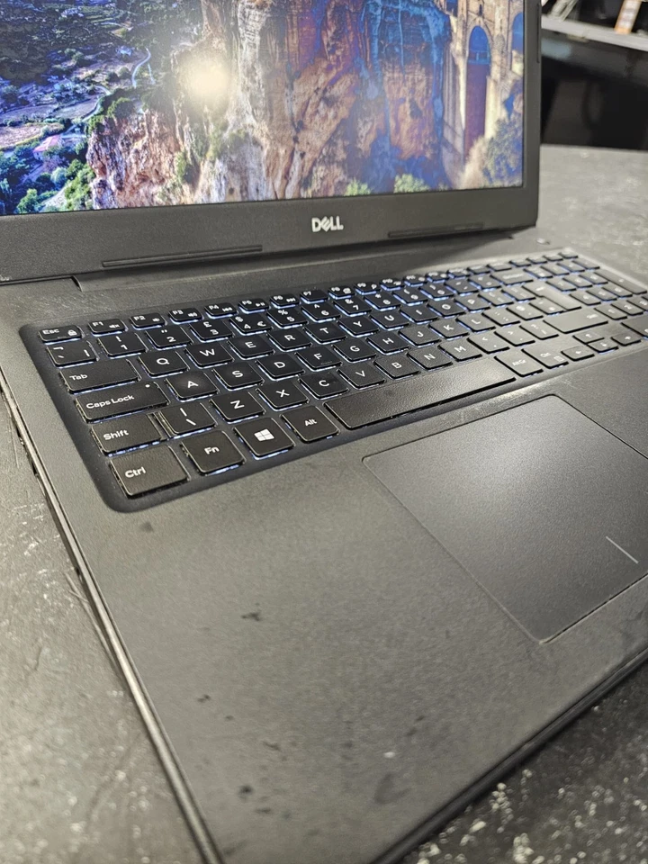 Dell Latitude 3590 · i5-7200U · 8GB · 500GB, photo 3 of 5