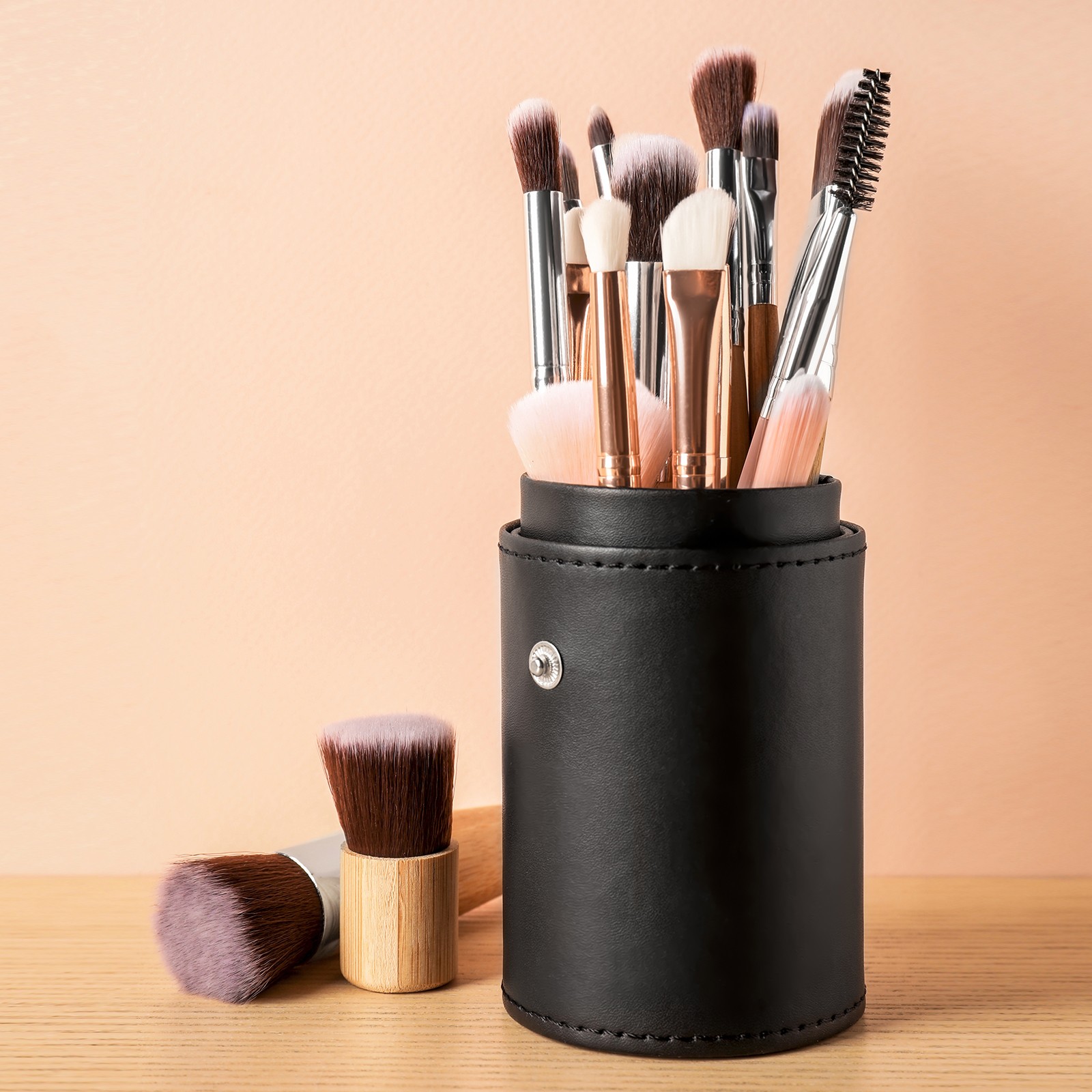 8.07" Portable Makeup Brush Holder, Makeup Scrubber Holder, Pink