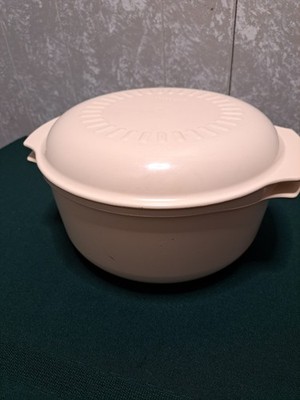 Tupperware 2 pc Microwave 2192 3 Quart Casserole & lid 2193 Almond White