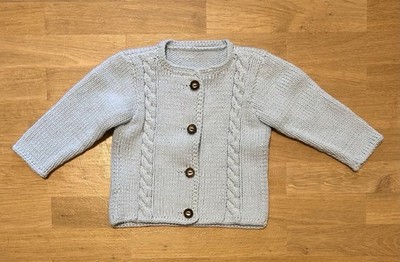 Strickjacke/Trachtenjacke, Größe 68/74, Blau