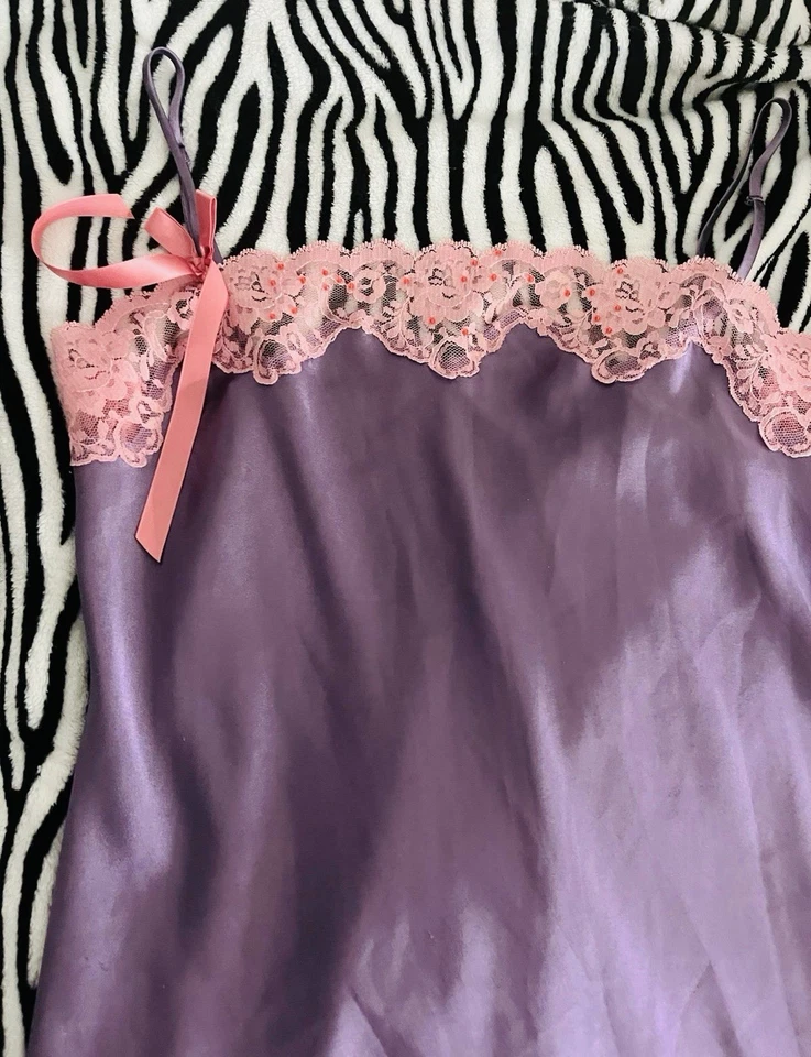 Vestido Victoria's Secret Mini Sin Mangas Melocotón Seda Encaje Hada, Talla M, Años 2000 De Colección Foto 3 de 4