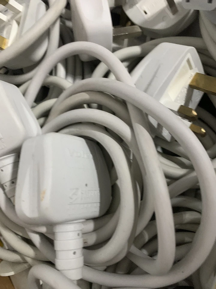 **Job Lot** 10 X Apple Assorted Genuine Original iMac Power Mains Cables UK Plug - Image 3 of 4