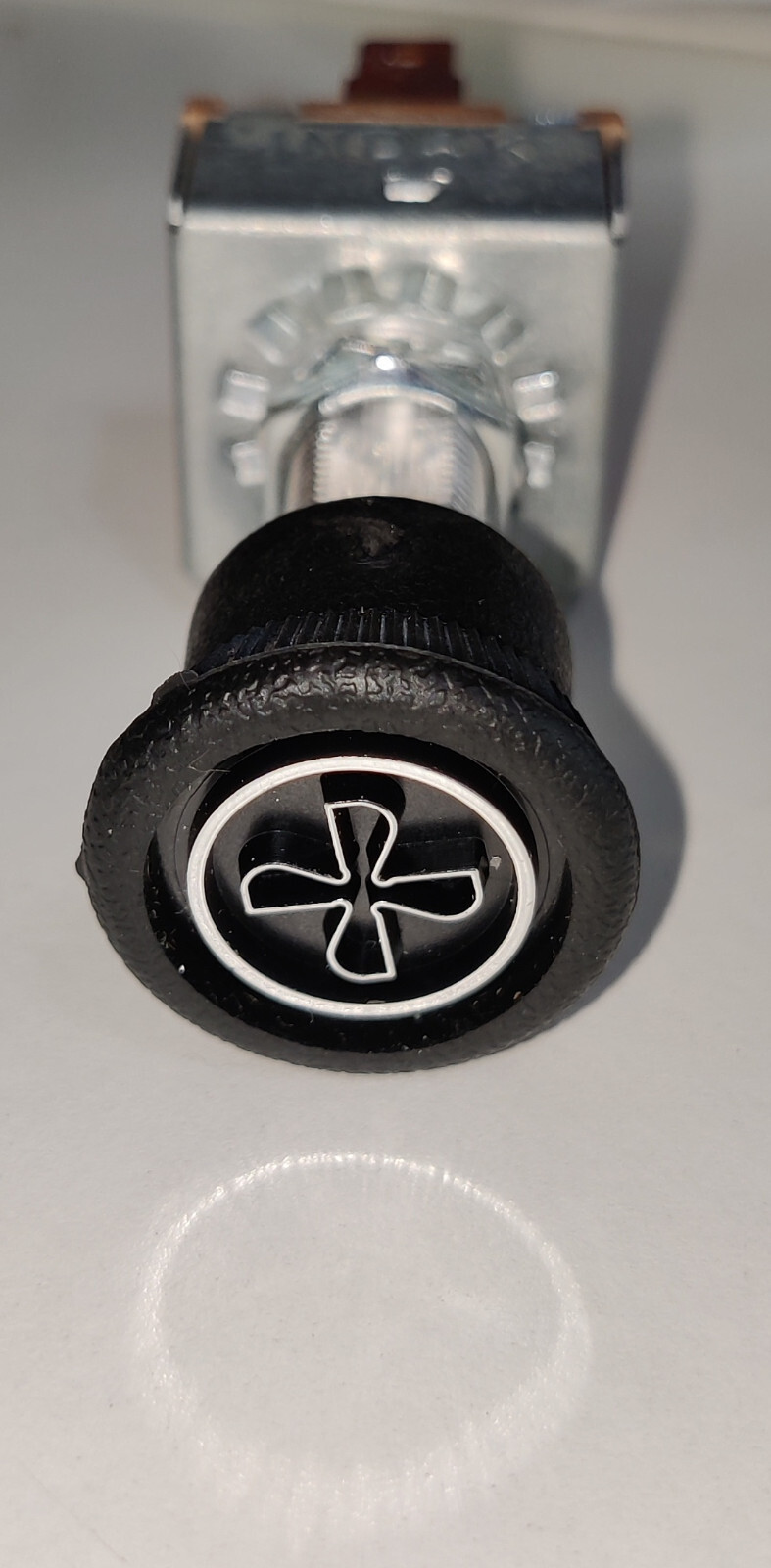 Indak A/C 4 Position Fan Blower Rotary Switch w/ Knob MCC / ACT RV Semi