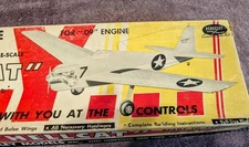 BURLELEY'S GRUMAN F6F "HELLCAT" READY-TO-ASSEMBLE MODEL AIRPLANE KIT