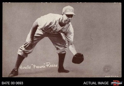 1947 Exhibits Pee Wee Reese xBALL Dodgers HALL-OF-FAME VARIATION 4 - VG/EX