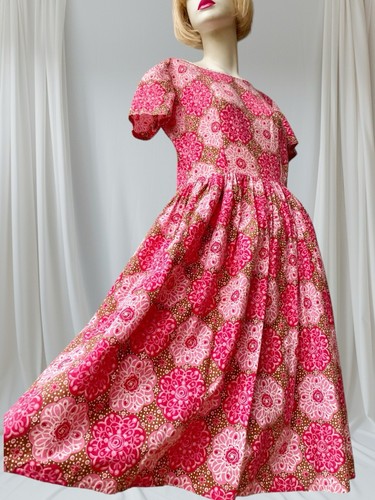 True Vintage 1950s Pink Floral Fit N Flare Cotton Dress - Classic Retro Style - Imagen 6 de 12