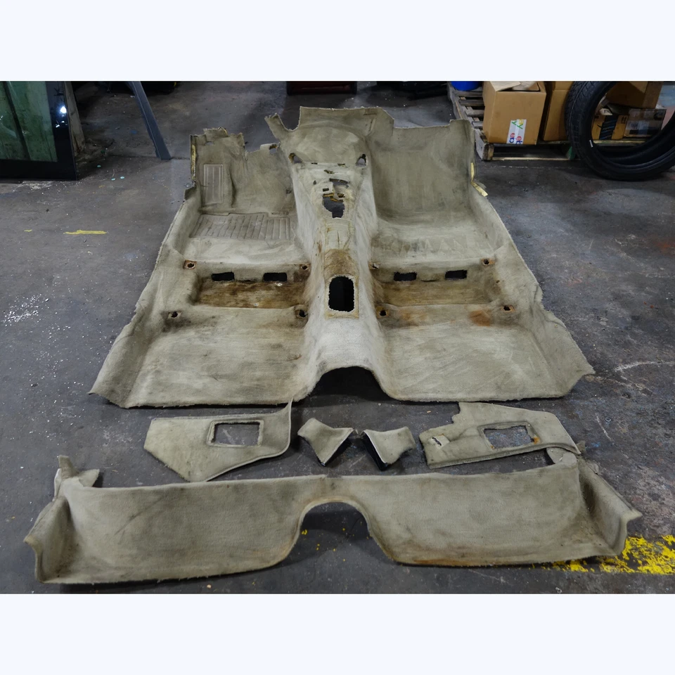 1983-1988 BMW E28 5-Series Sedan Factory Floor Covering Carpet Pearl Beige OEM Foto 2 de 4