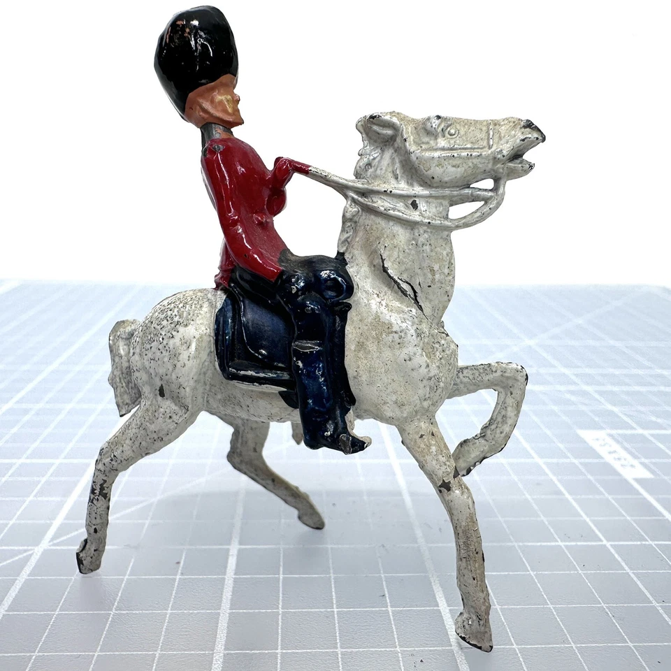 Figura Miniatura Militar Montada Guardia Real Británica Soldado Crescent Toys Foto 2 de 4