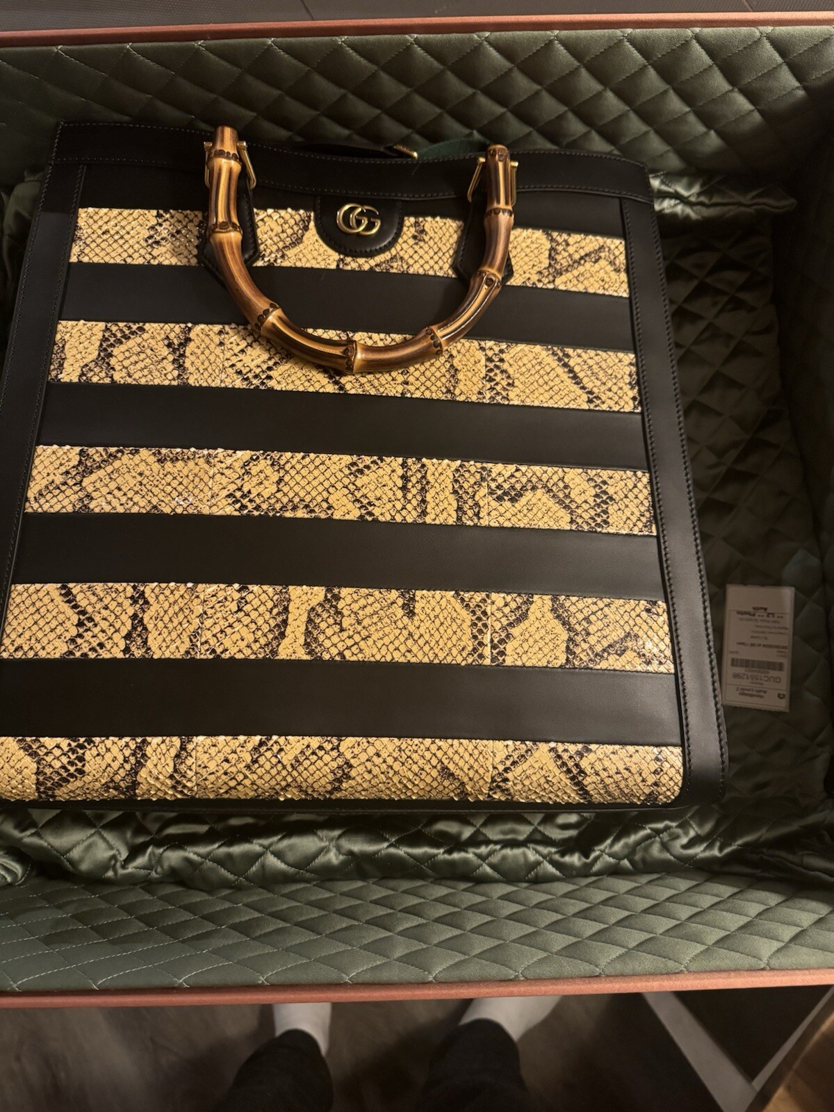 GUCCI Large Diana Python Excellent Condition with… - image 7