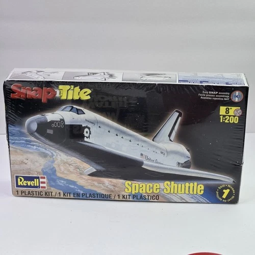 Revell Nasa Space Shuttle DISCOVERY 1:200 Scale Snap Tite Model Kit Level 1