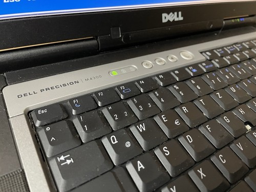 Dell Precision M4300 – Core 2 Duo 2.20 GHz – 4 GB RAM - Afbeelding 2 van 8