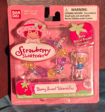 Vtg Strawberry Shortcake Berry Sweet Wearables Angel Cake Bracelet Ice Skating