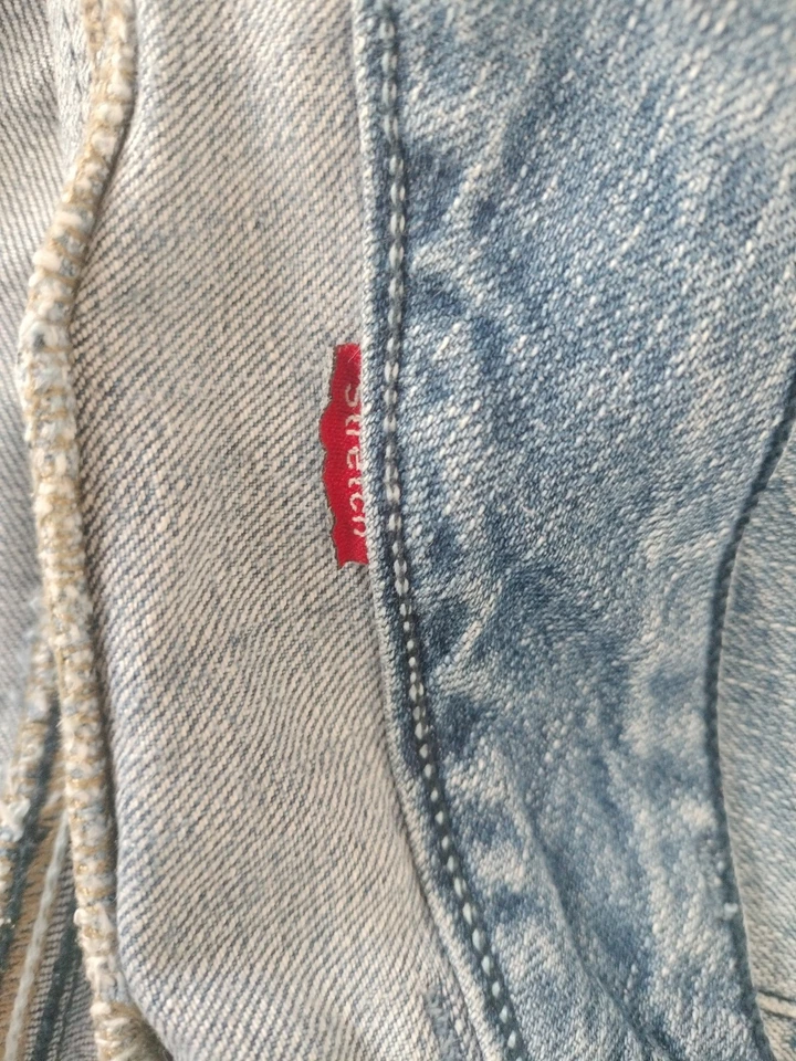 Pantalones Cortos de Jean Guess Para Mujer Elásticos Talla 28 Tiro Bajo Azul Denim Bolsillos Foto 4 de 4