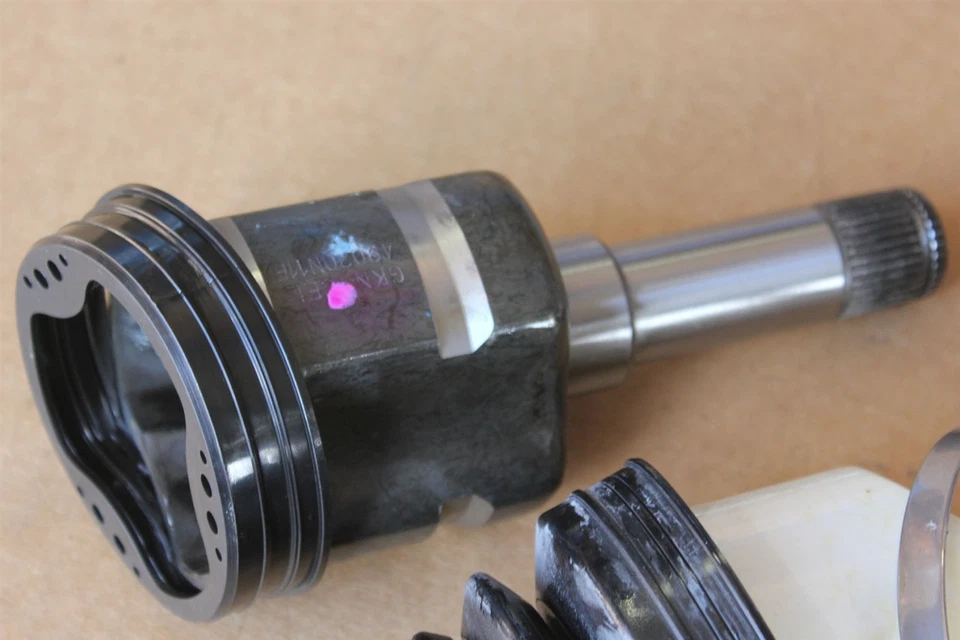 Junta CV 10-11 SRX eje trasero interior 20894138 AWD lado derecho Cadillac OEM de fábrica Foto 3 de 4