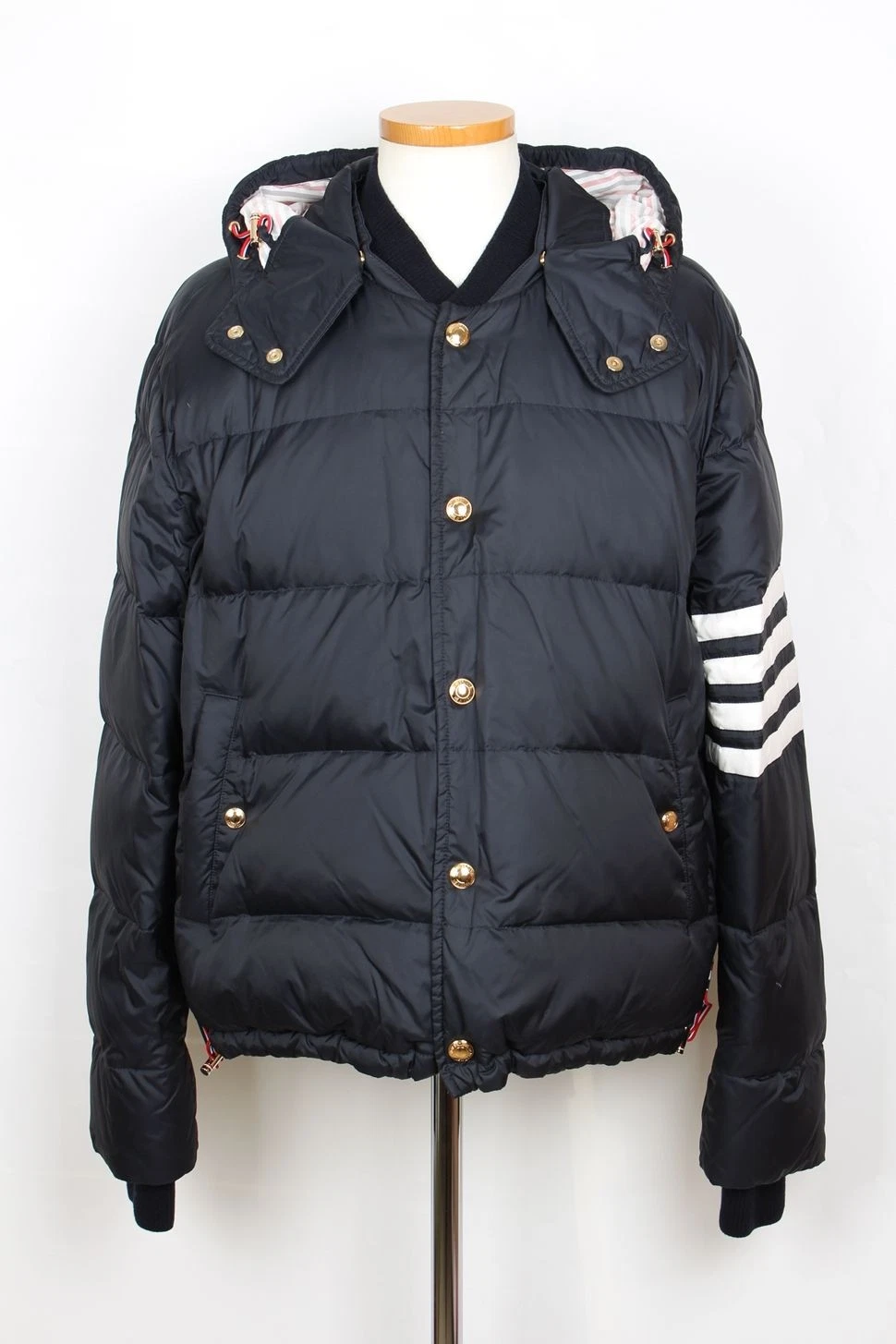 Thom Browne Bracciale Diagonale Giacca Imbottita con Cappuccio 3 68388438