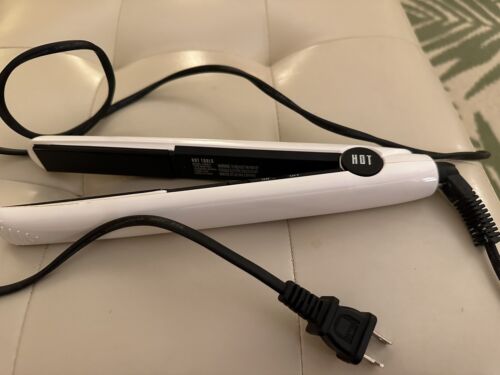 HOT TOOLS  Ceramic  Flat Iron Model HTBW11 Gently Used One Owner - Photo 1 sur 4