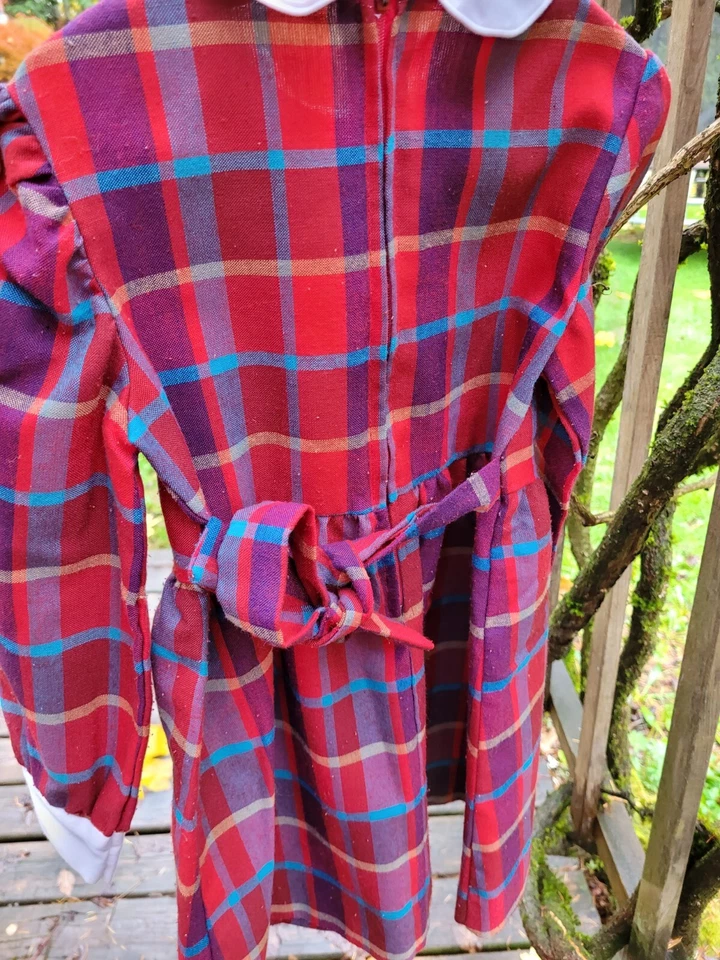 Girls Dress Size 5 White Collar and Cuffs Red Blue Plaid  Winter Holiday  - Image 2 of 4
