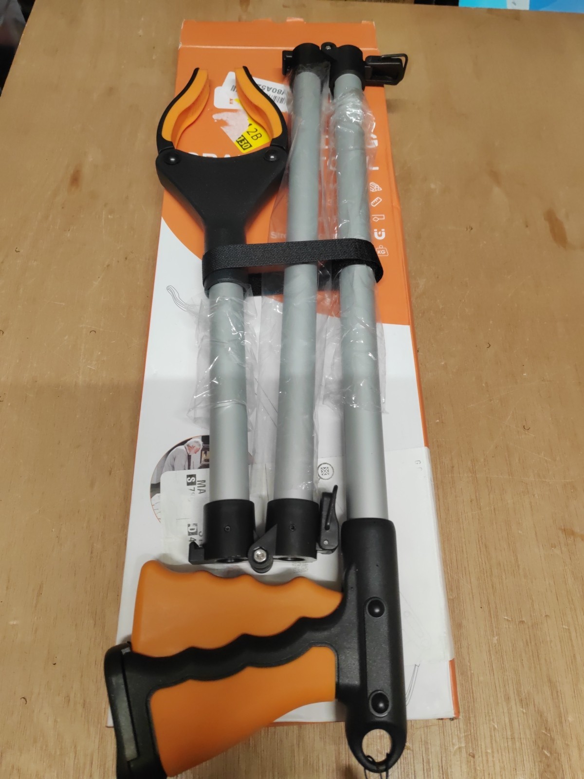 YAUNGEL 43'' Litter Pickers, Grabber Stick with Magnet, Grabber for Disabled