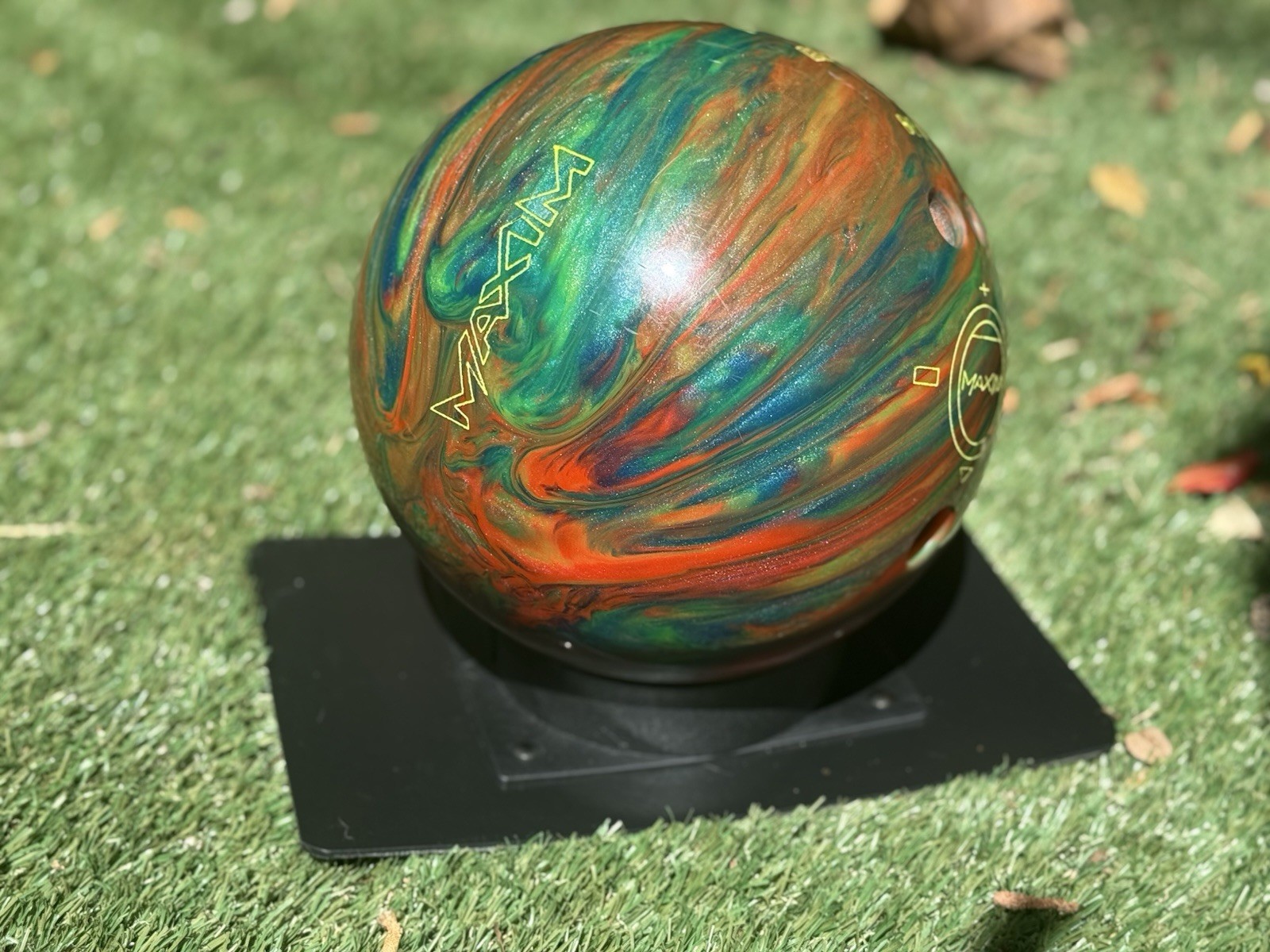 Ebonite MAXIM Multicolor Drilled Ten-Pin Bowling Ball