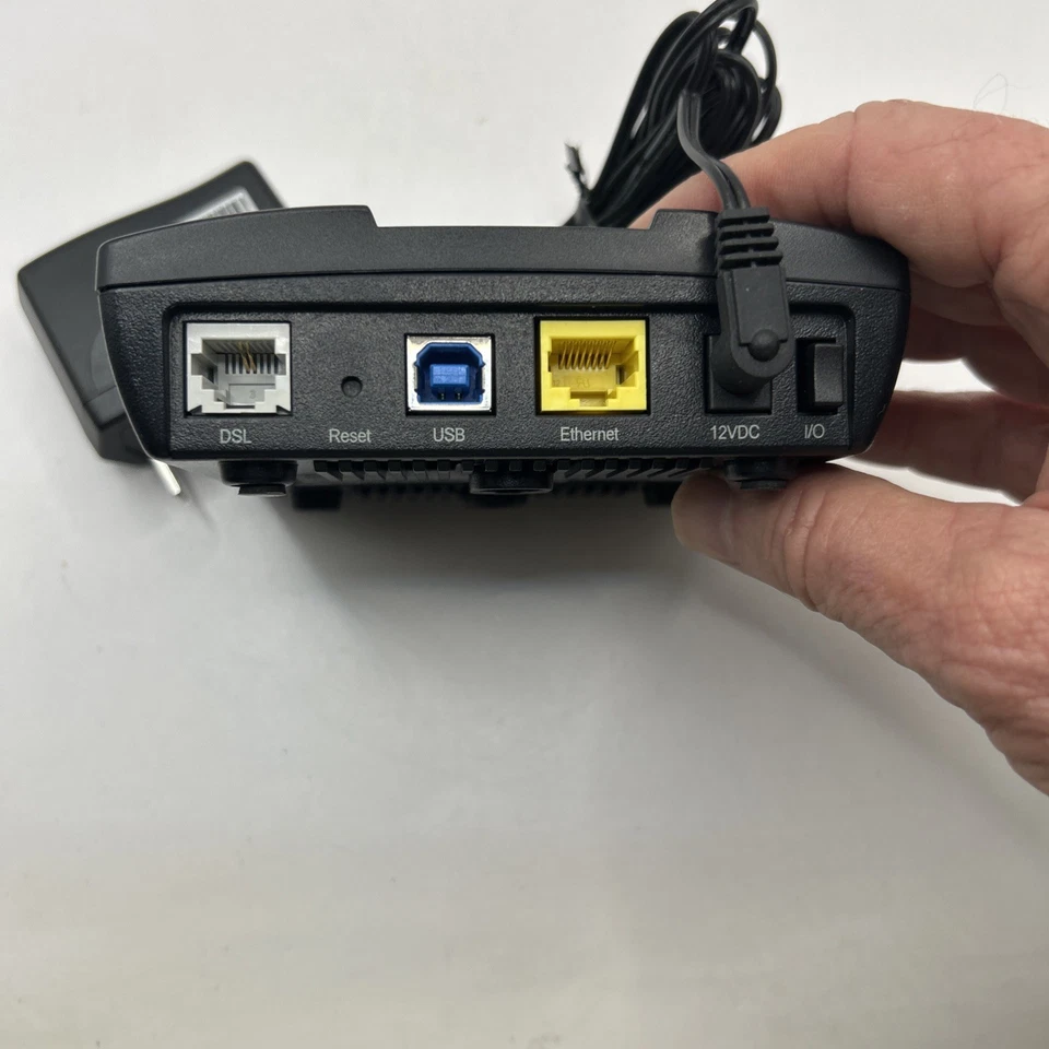 SIEMENS Windstream Speedstream 4200 Multi VC DSL Modem + AC Adapter - Image 3 of 4