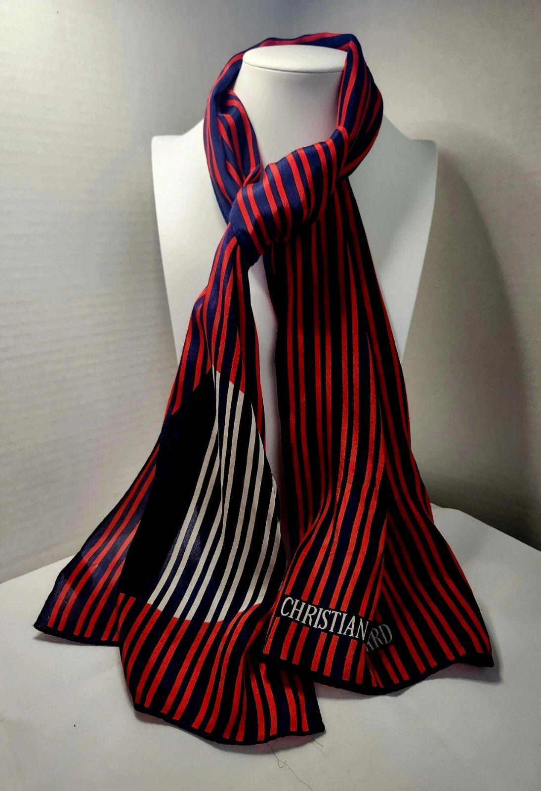 Foulard long vintage créateur Christian Aujard en soie 11