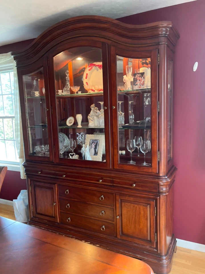Jordan’s dining room set  dark wood   Slightly new.  - Image 2 of 4