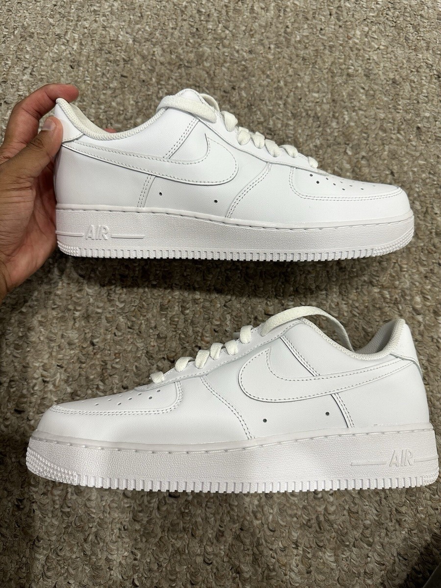 Size 9.5 M 11 W Nike Air Force 1 '07 Triple White DD8959-100 save